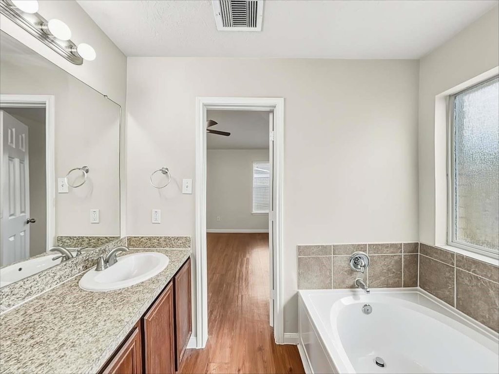 4026 Hawthorn Arbor Court - Photo 8