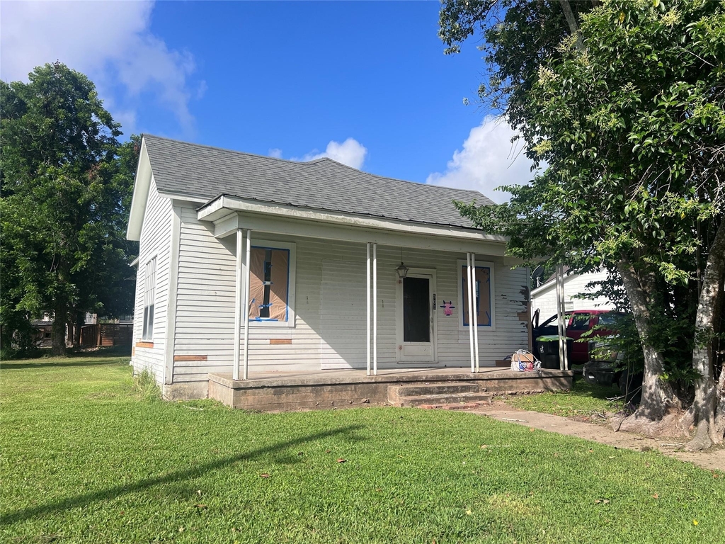 501 W Caney Street - Photo 1