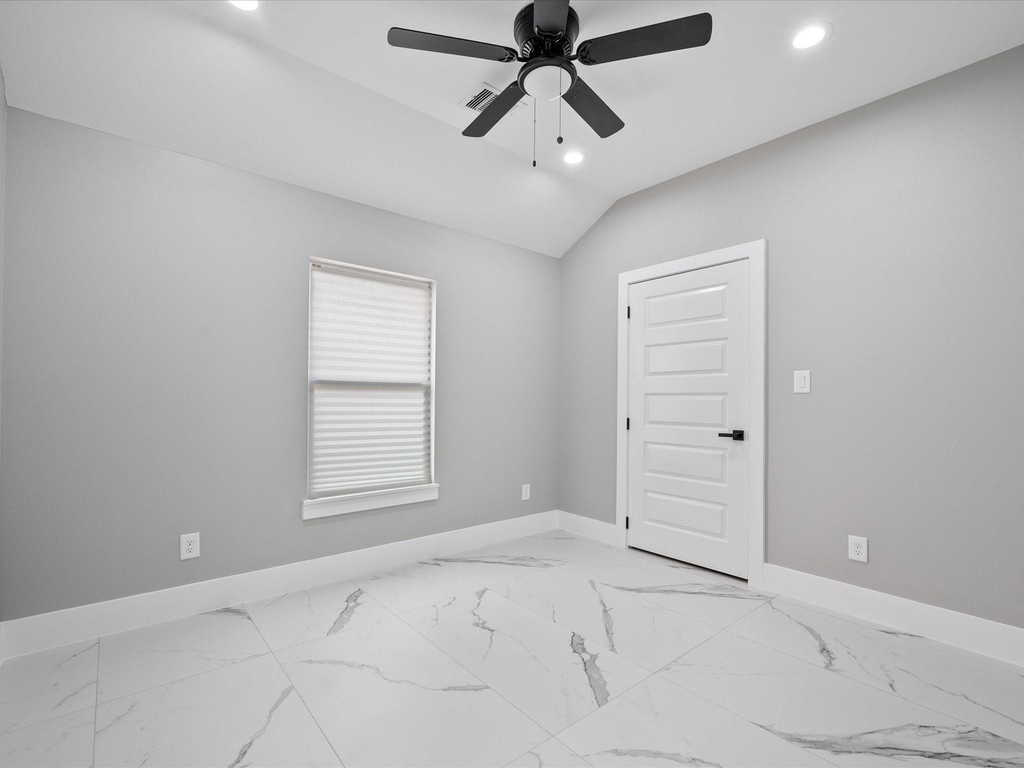 9114 Everglade Drive - Photo 12