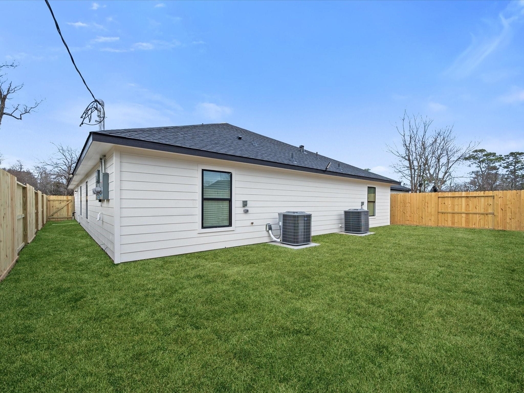 9114 Everglade Drive - Photo 16