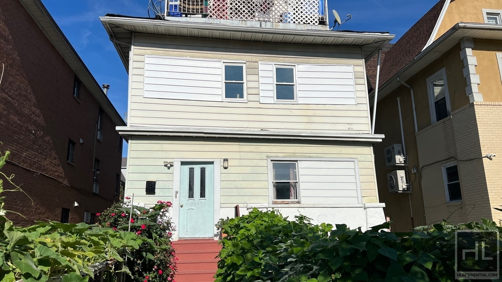 1043 East 14 Street - Photo 10