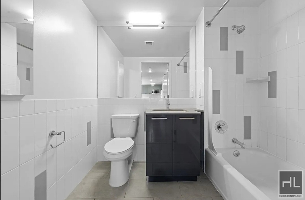 310 Clarkson Avenue - Photo 8