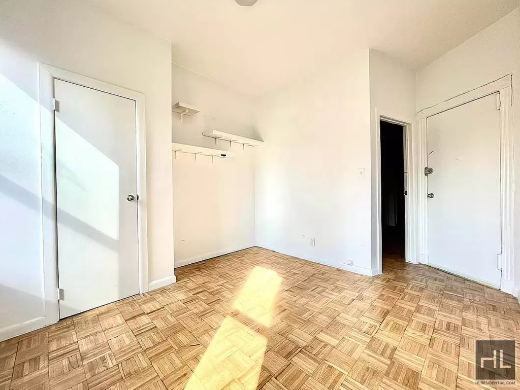 323a East 89th Street - Photo 1