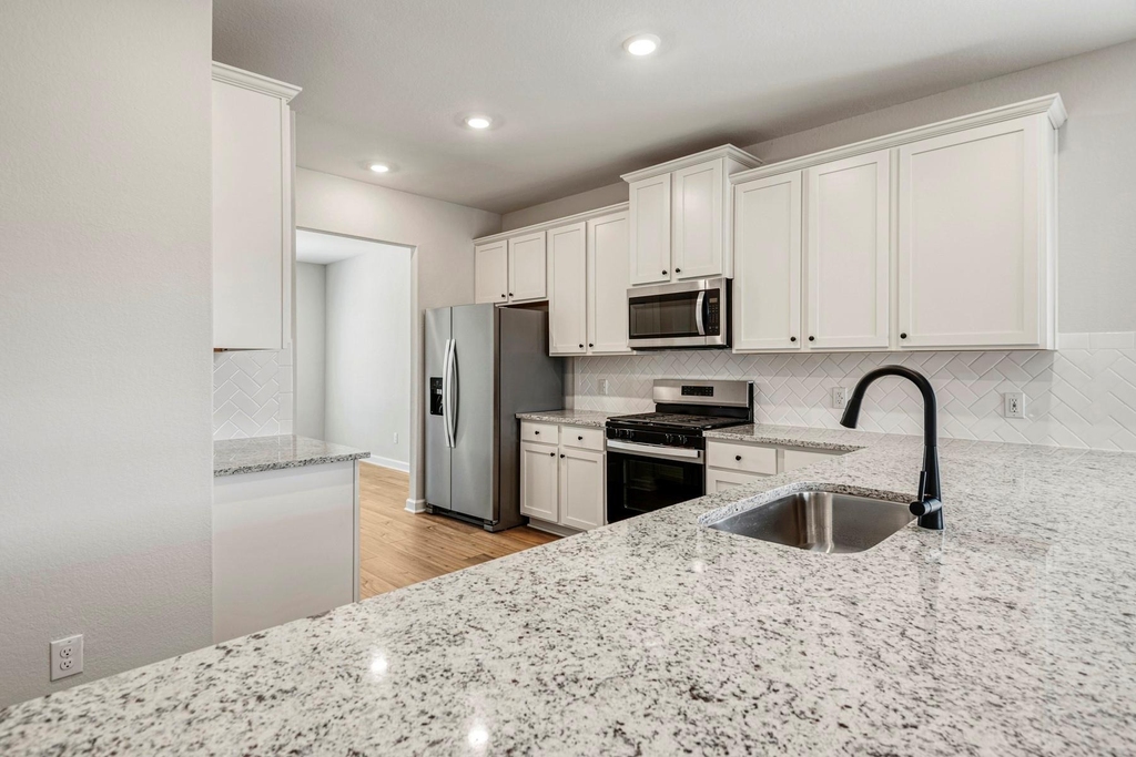 15761 Bayberry Trace Drive - Photo 8
