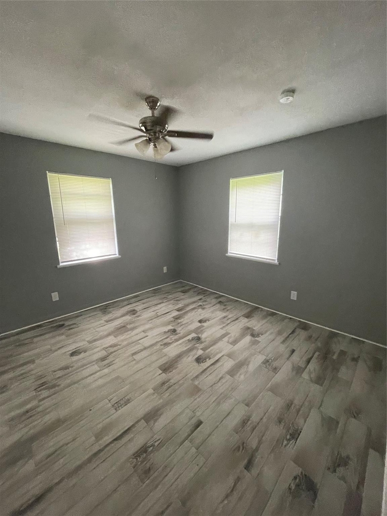 1015 Dogwood Avenue - Photo 8