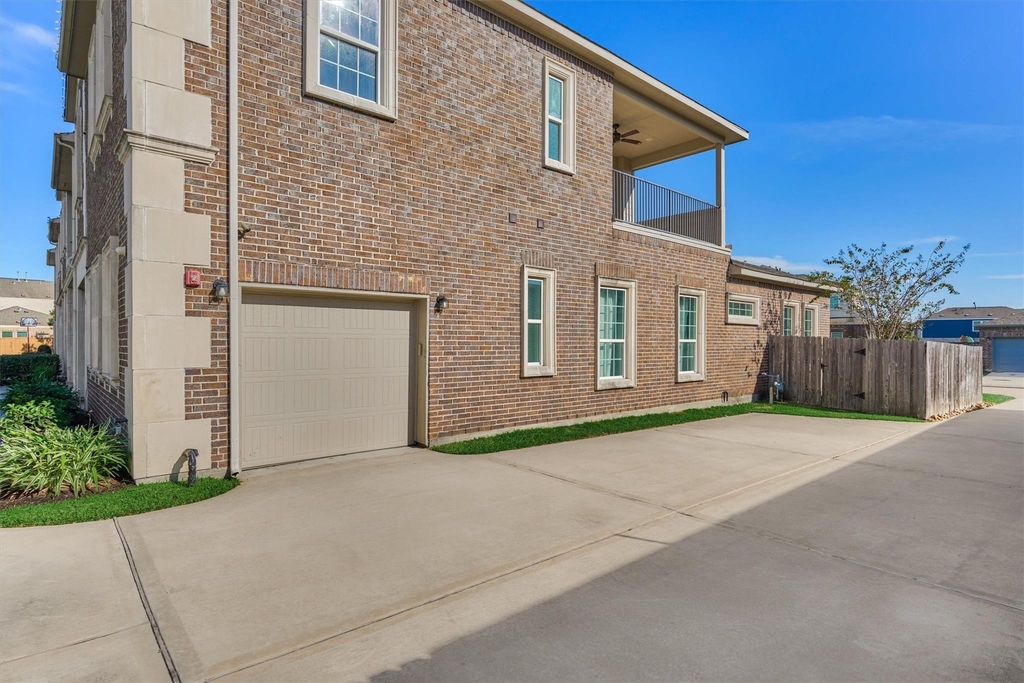 2113 Solstice Boulevard - Photo 45