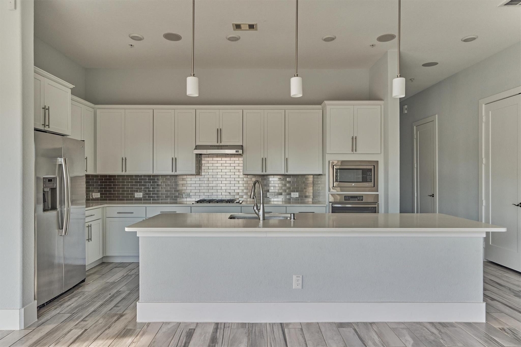 2113 Solstice Boulevard - Photo 1