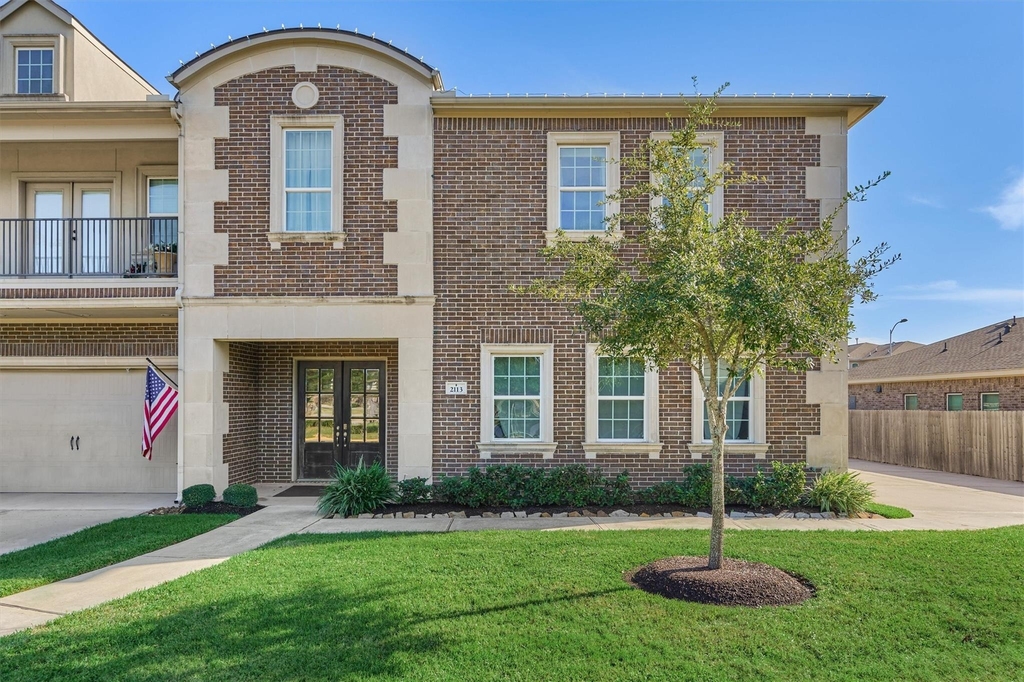 2113 Solstice Boulevard - Photo 0