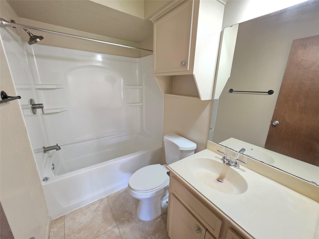 1615 Hazelwood Street - Photo 7