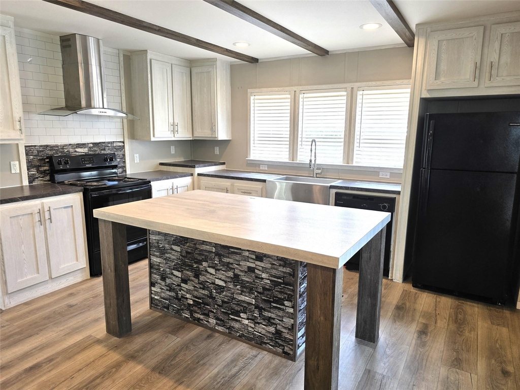215 Buffalo Way - Photo 1