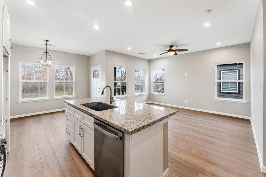 5218 Jezebel Street - Photo 0