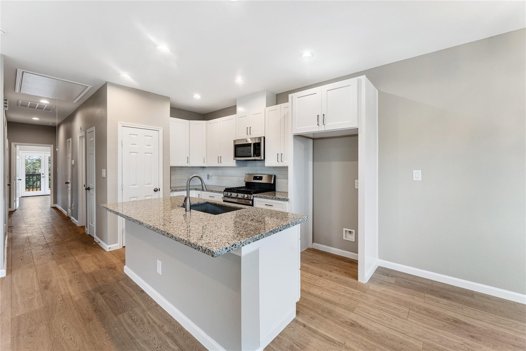 5218 Jezebel Street - Photo 6