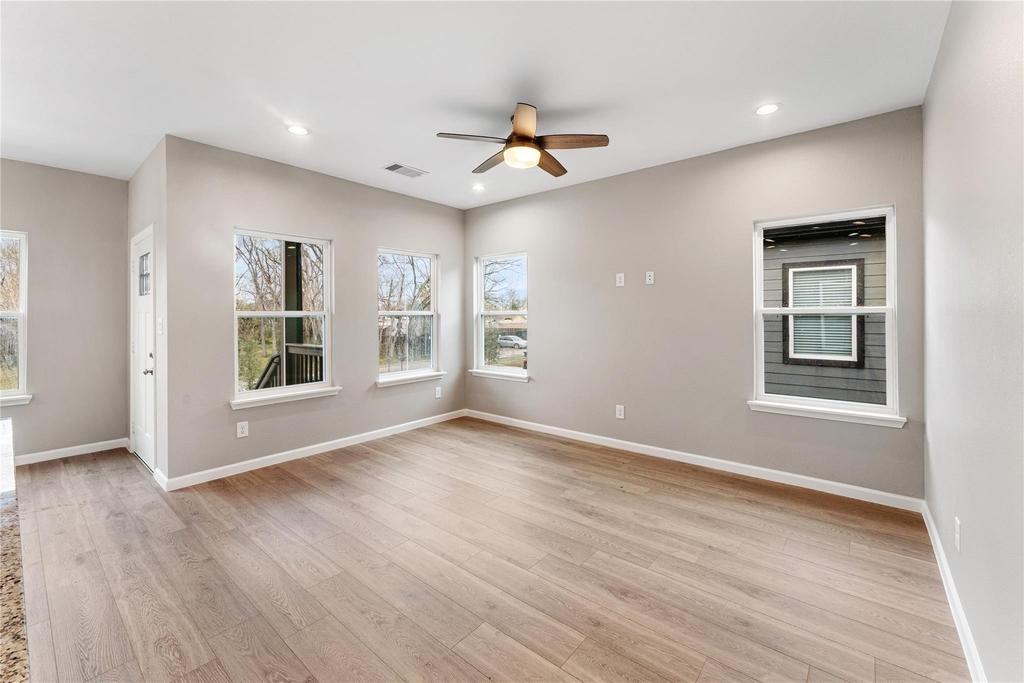 5218 Jezebel Street - Photo 8