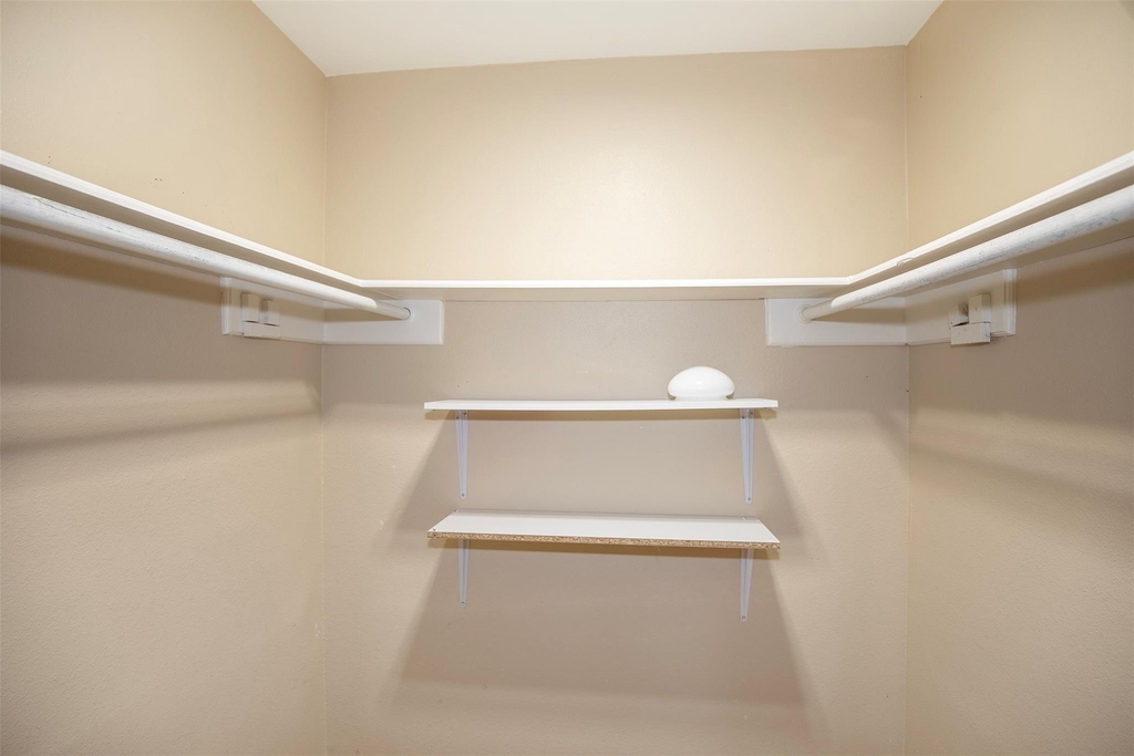 15106 Silverman Street - Photo 19