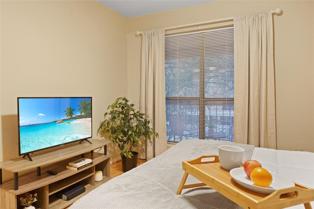 7950 N Stadium Drive - Photo 4