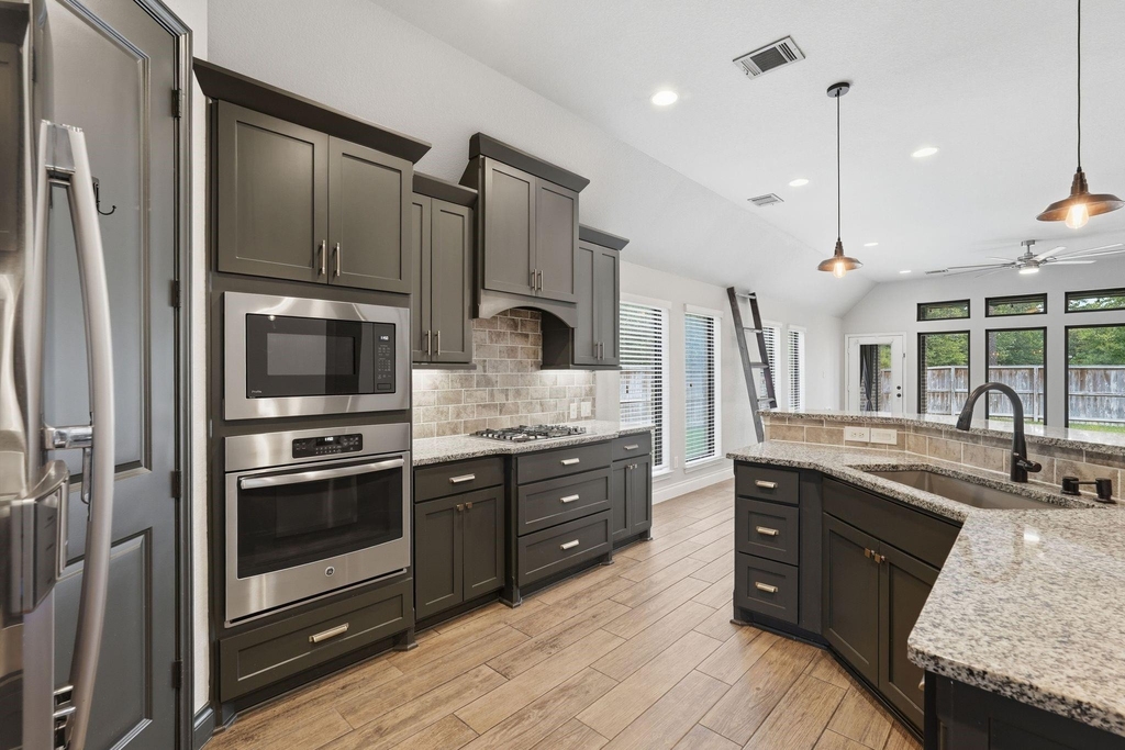 103 Boarsmen Court - Photo 8