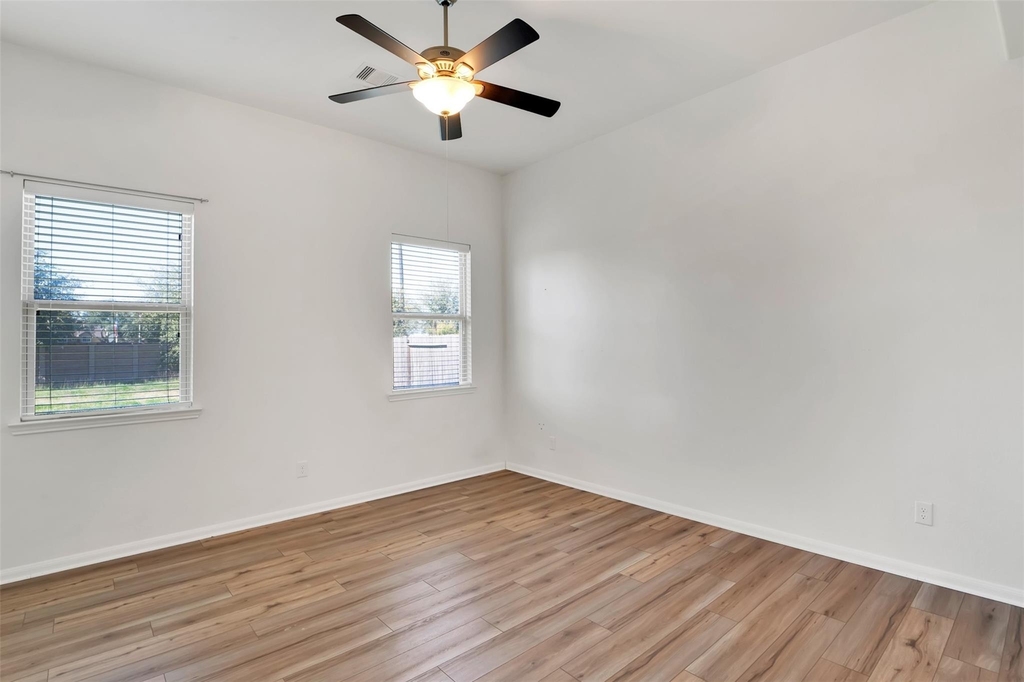 5407 Baronet Drive - Photo 15