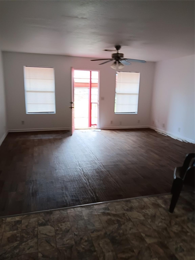 21427 North Street - Photo 6