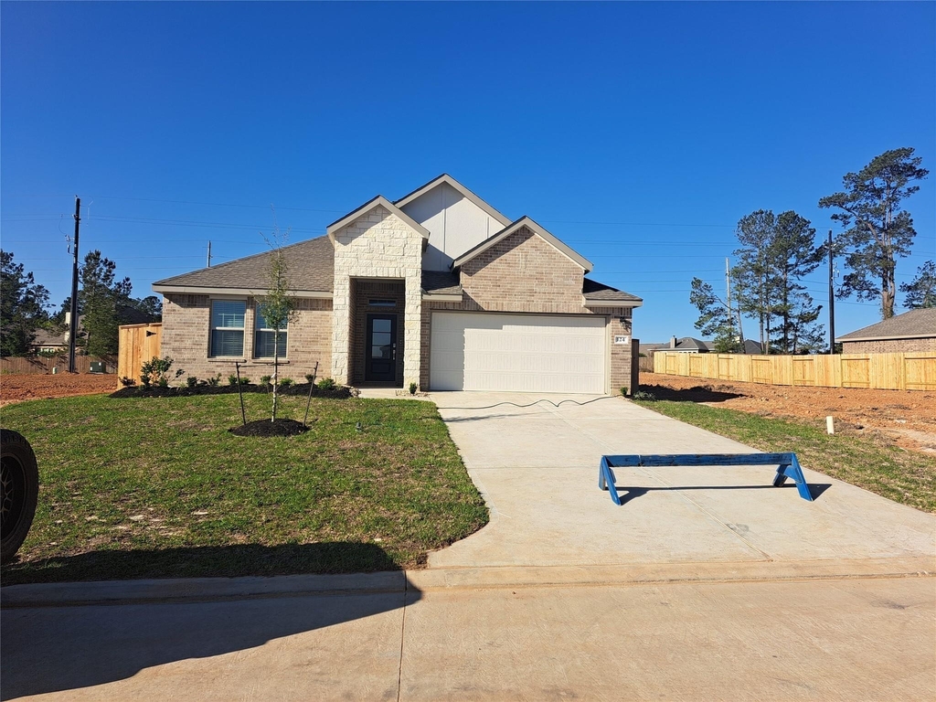 124 Southern Red Oak Lane - Photo 0