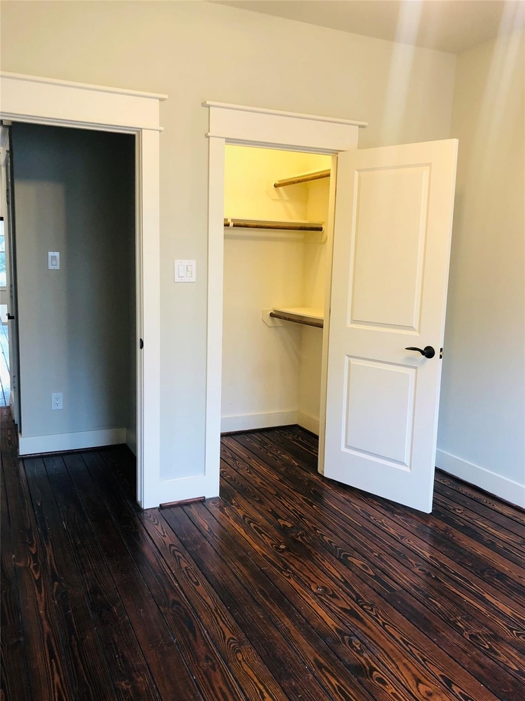 5514 Larkin Street - Photo 17