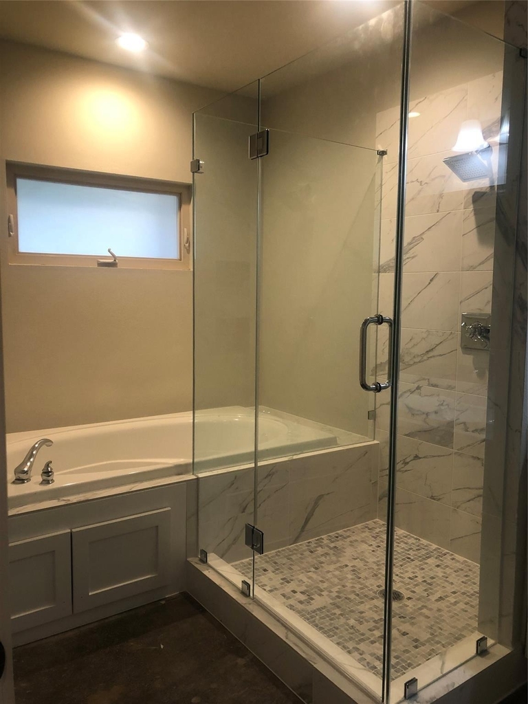 5514 Larkin Street - Photo 3