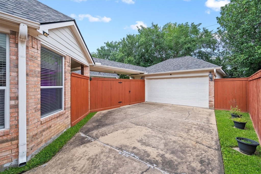 12538 Country Arbor Lane - Photo 33