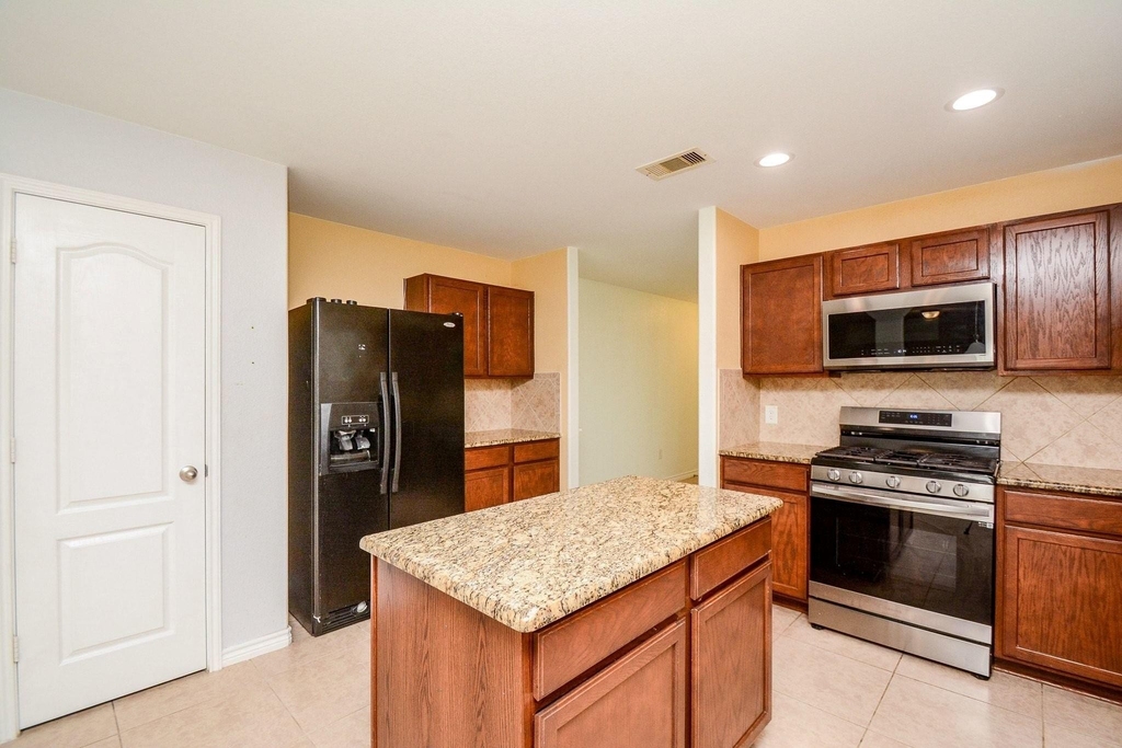 15407 Key Crest Lane - Photo 5