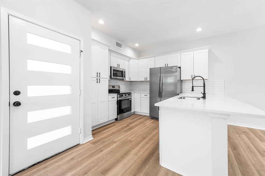 785 Fortune Street - Photo 11