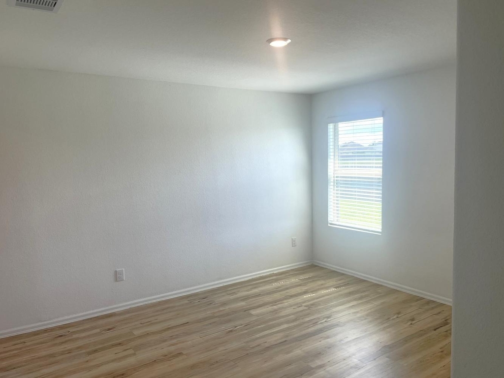 405 Maple Bend Lane - Photo 5