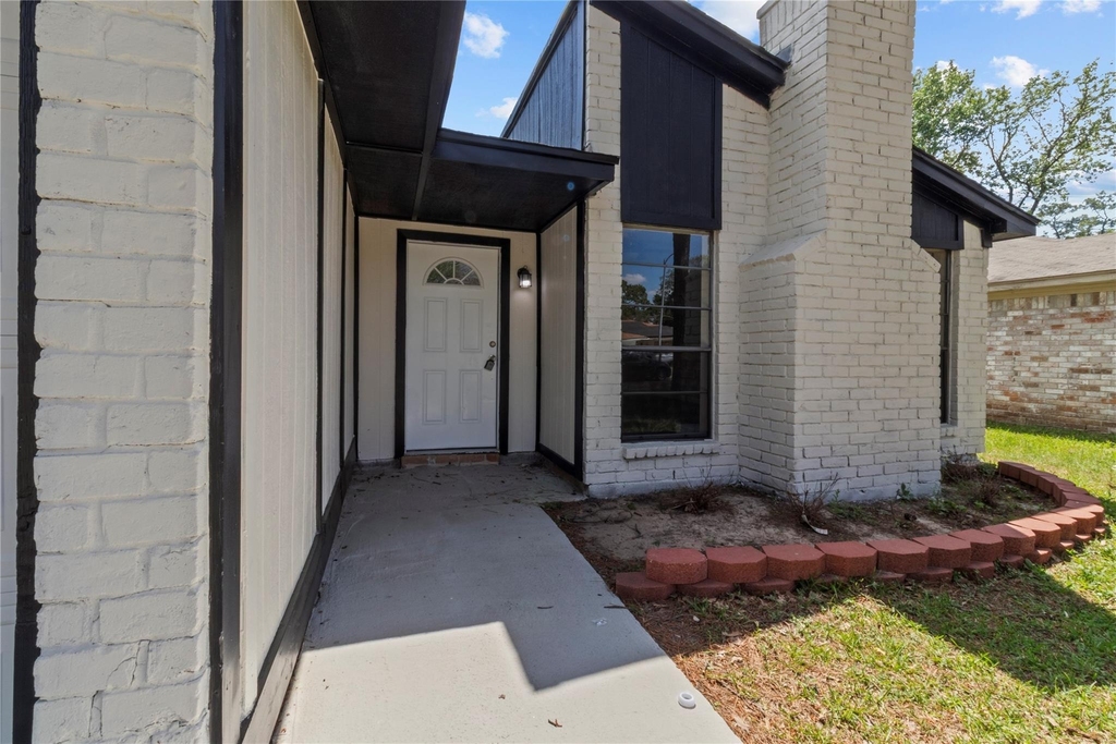 5026 Fitzwater Drive - Photo 0