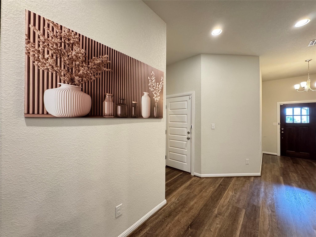113 Thurston Drive - Photo 3
