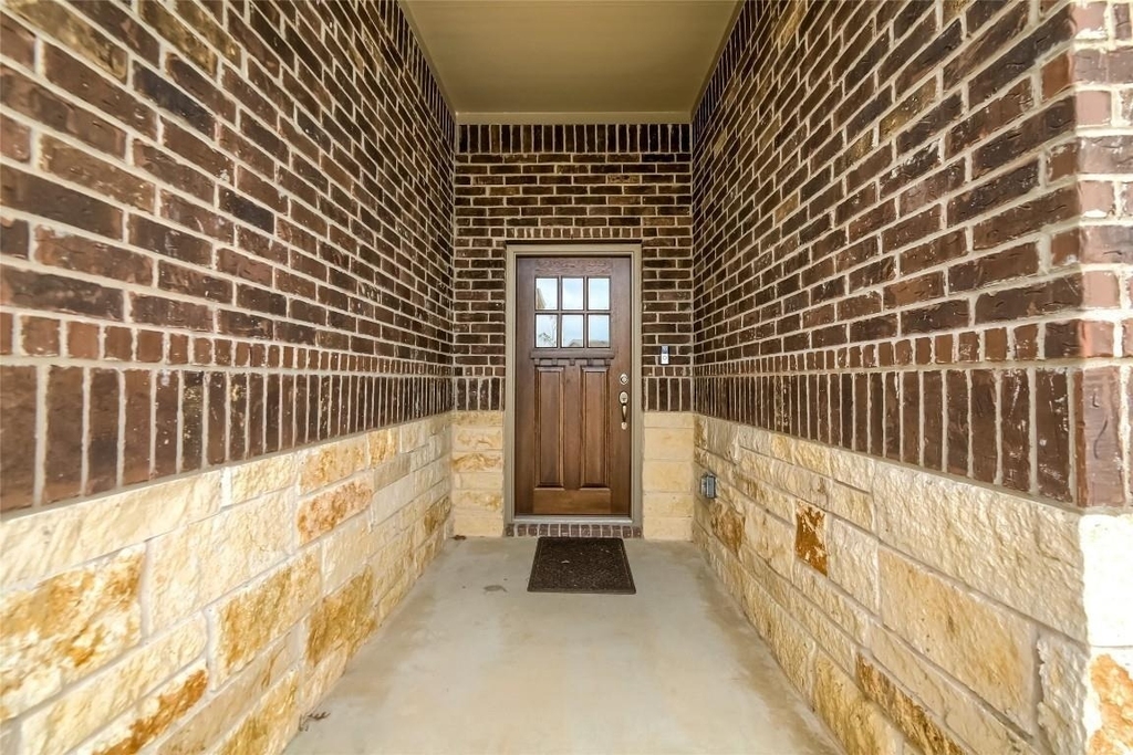 113 Thurston Drive - Photo 2