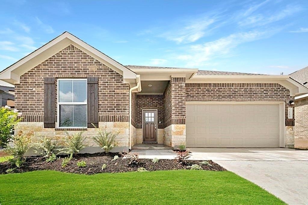 113 Thurston Drive - Photo 1