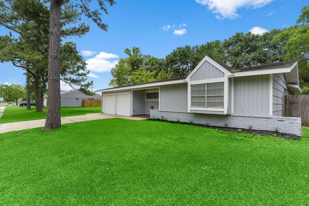 5522 Ariel Street - Photo 1