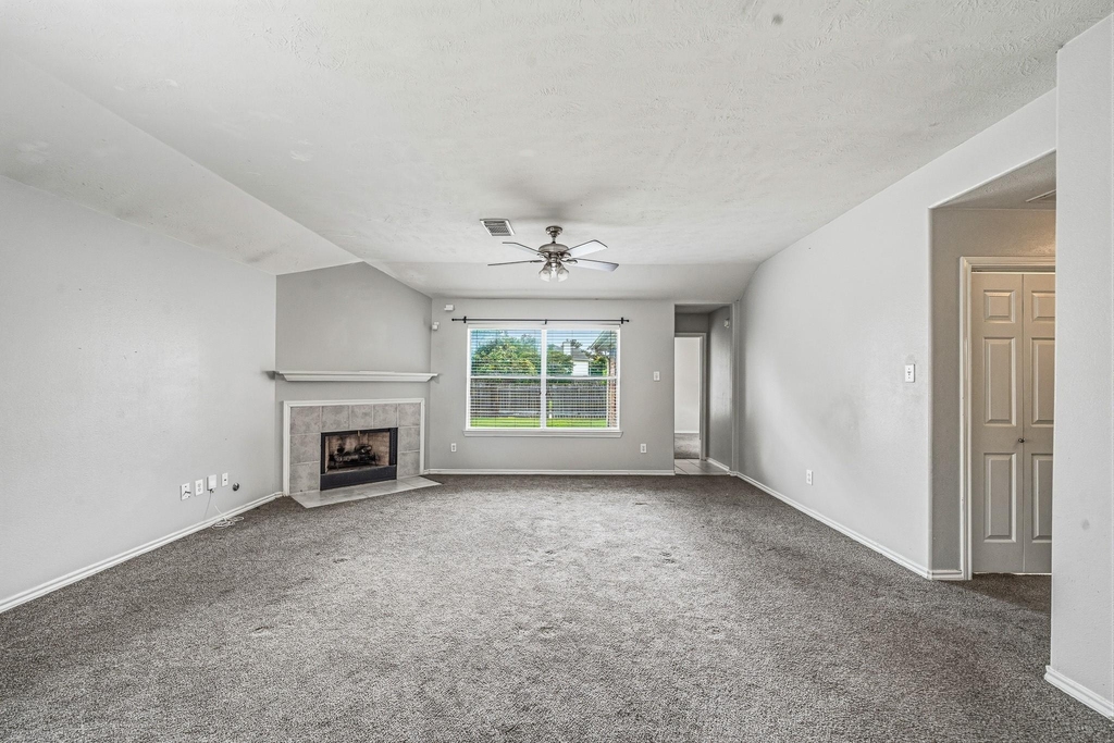 7107 Piney Meadow Court - Photo 10