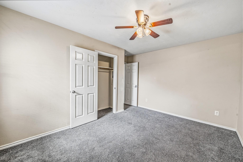 7107 Piney Meadow Court - Photo 19