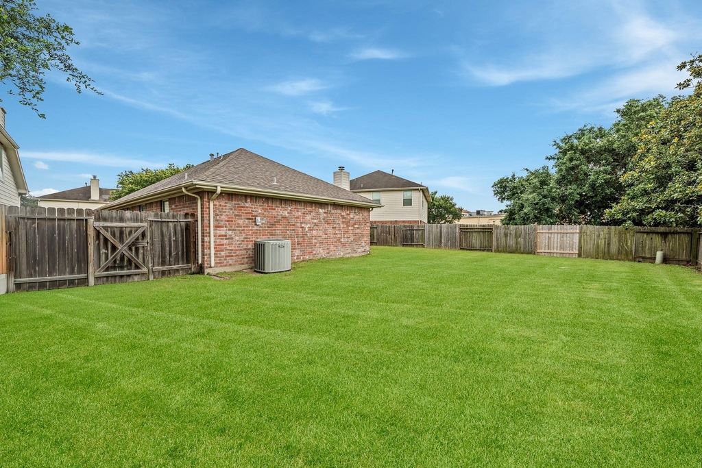7107 Piney Meadow Court - Photo 22