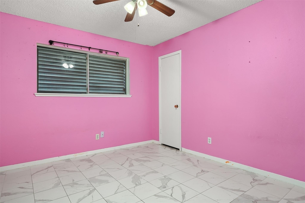 2621 16th Avenue N - Photo 17