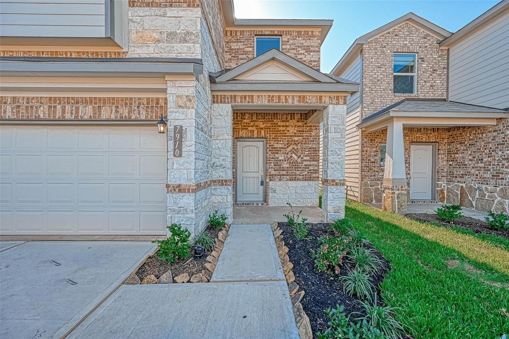 7910 Cypress Country Drive - Photo 5