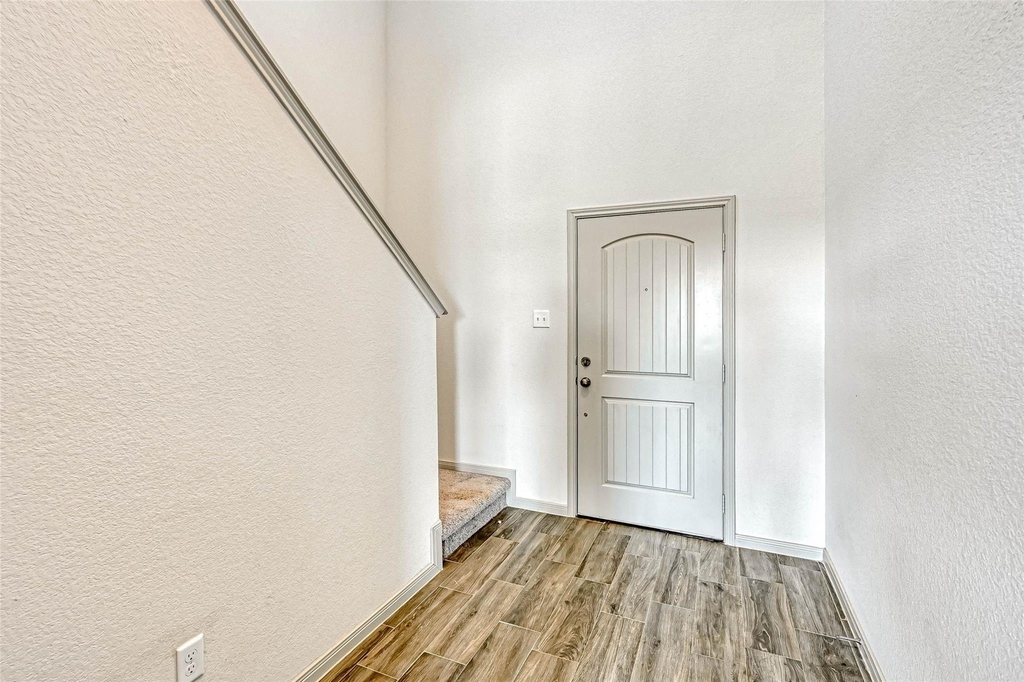 7910 Cypress Country Drive - Photo 7