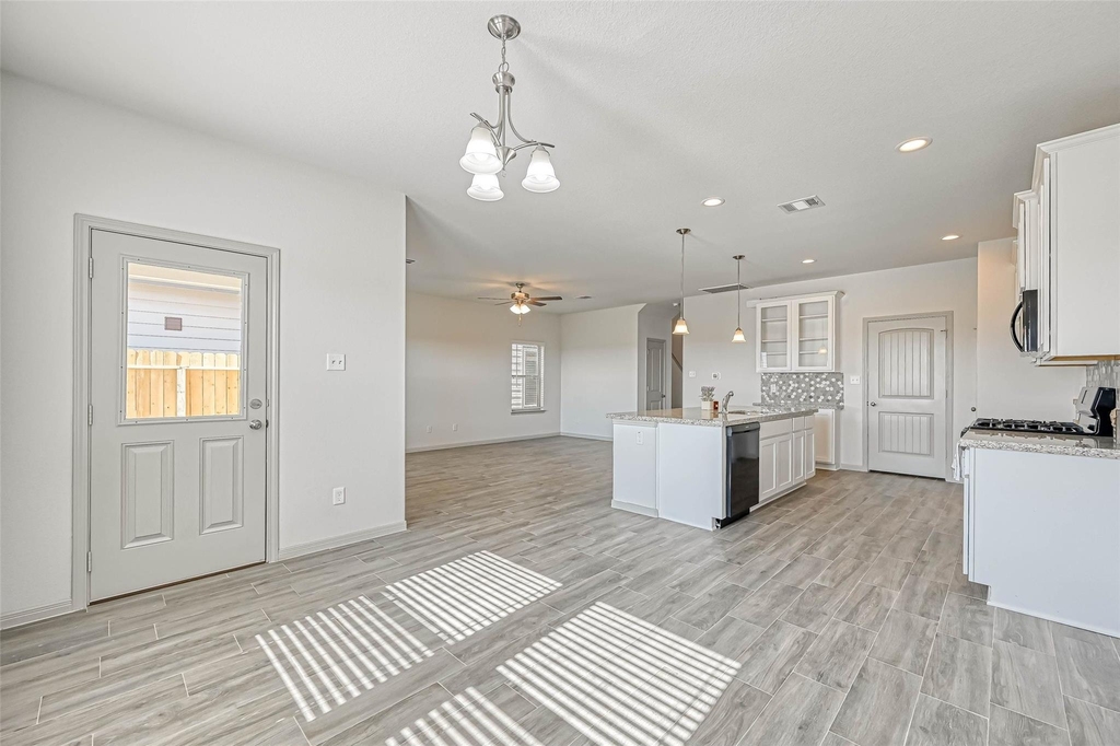 7910 Cypress Country Drive - Photo 18
