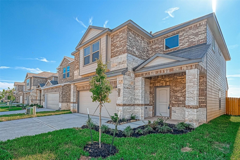7910 Cypress Country Drive - Photo 3