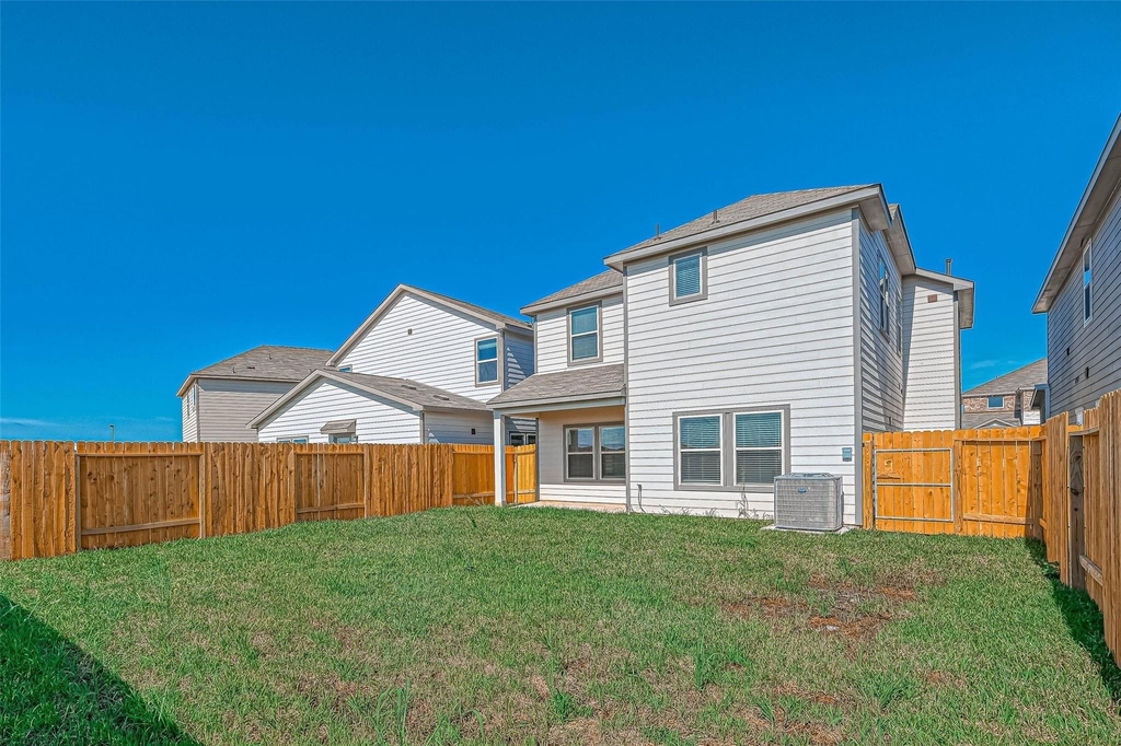 7910 Cypress Country Drive - Photo 36