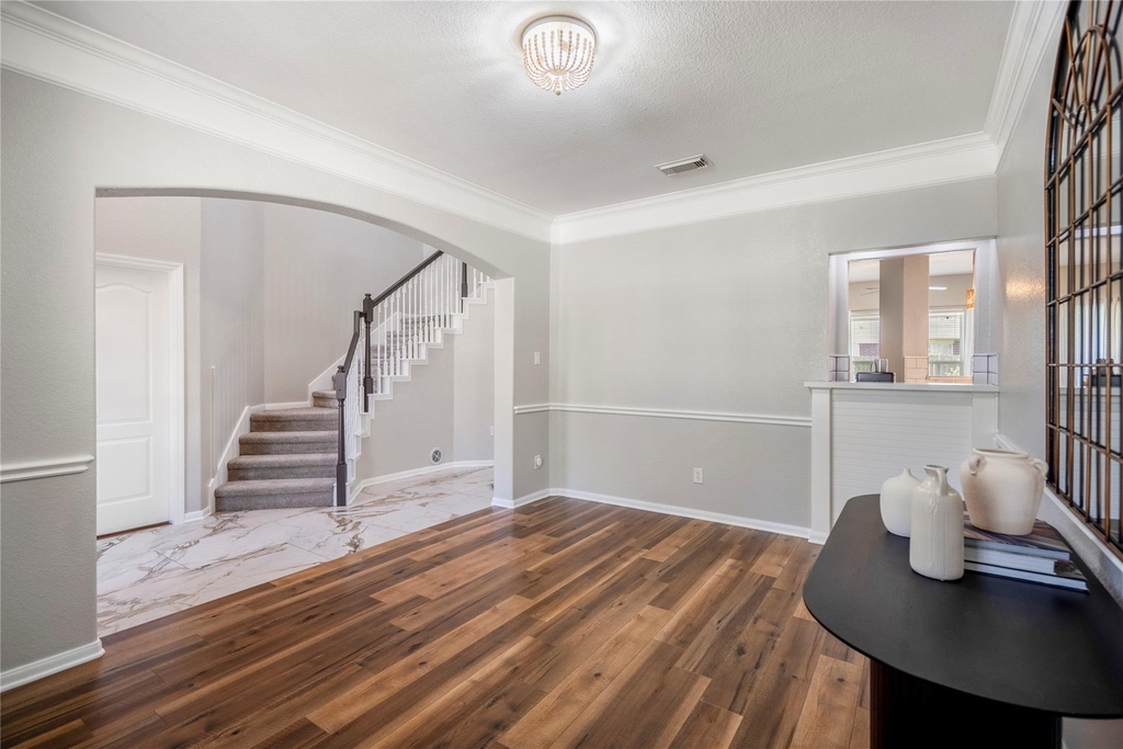 17603 Fall River Pass Court - Photo 8
