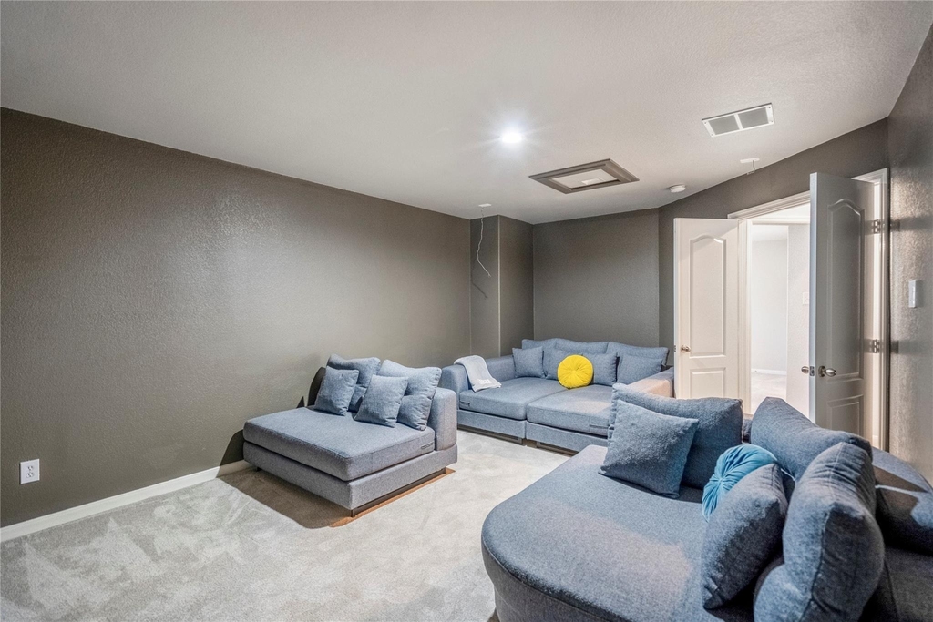 17603 Fall River Pass Court - Photo 42