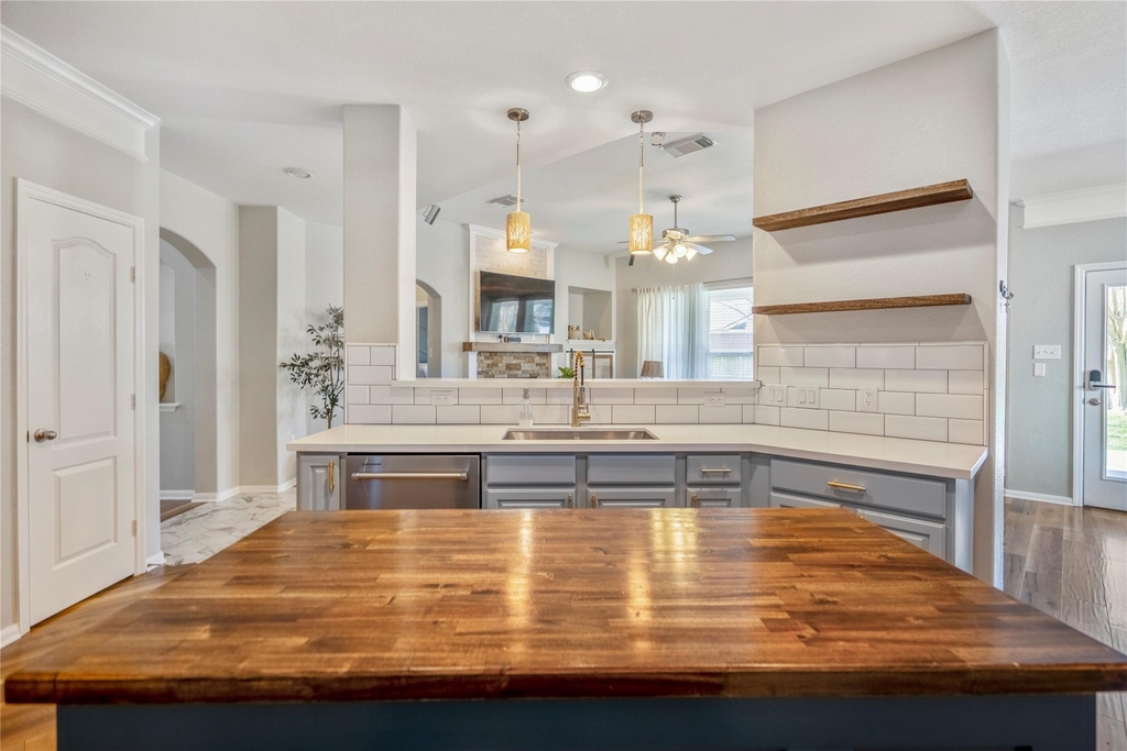 17603 Fall River Pass Court - Photo 21