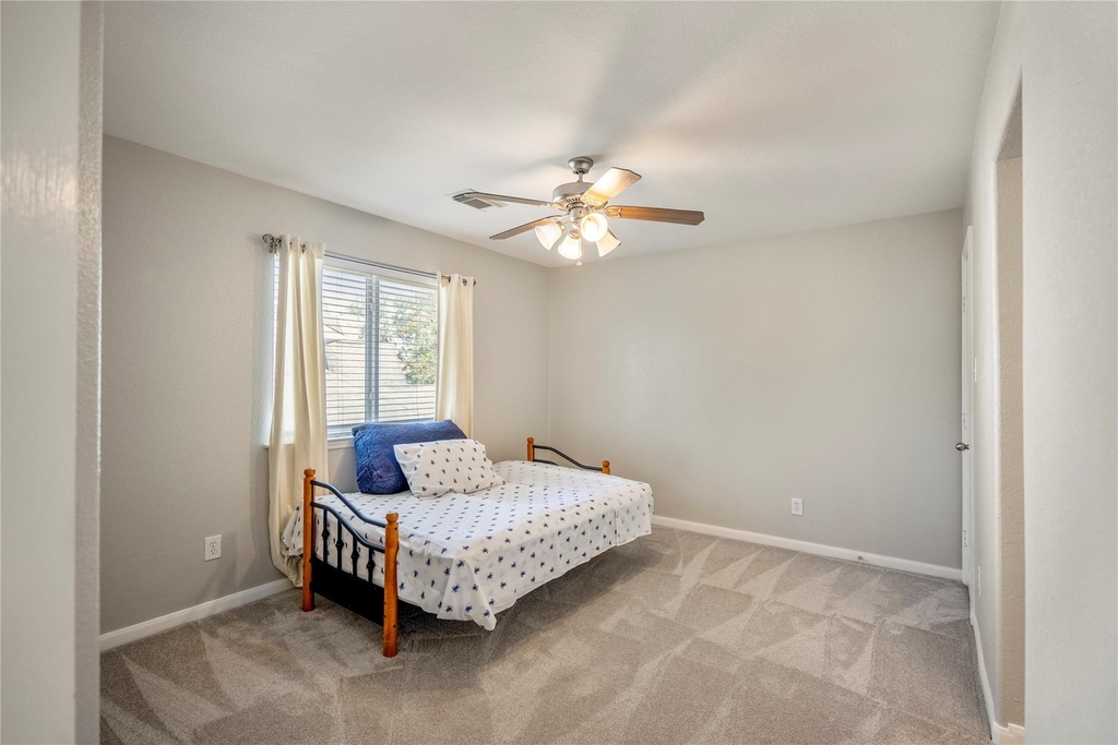 17603 Fall River Pass Court - Photo 38