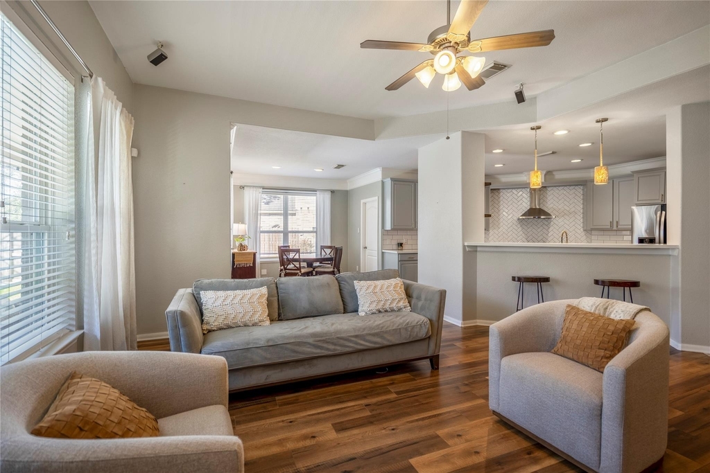17603 Fall River Pass Court - Photo 14