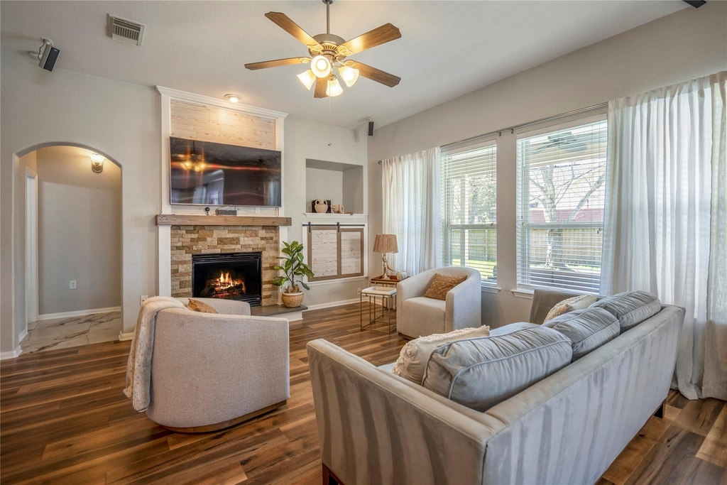 17603 Fall River Pass Court - Photo 13