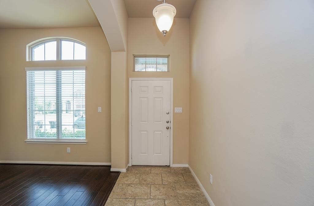 18327 High Summit - Photo 2